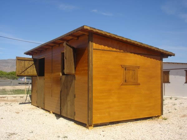 cuadra de madera