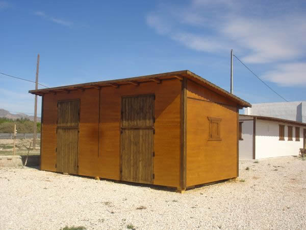 cuadra de madera