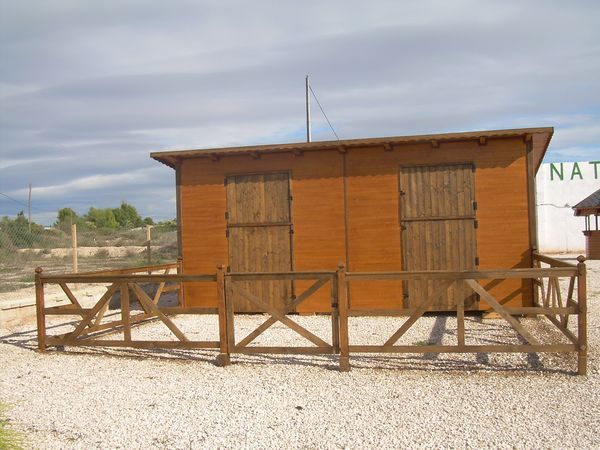 cuadra de madera