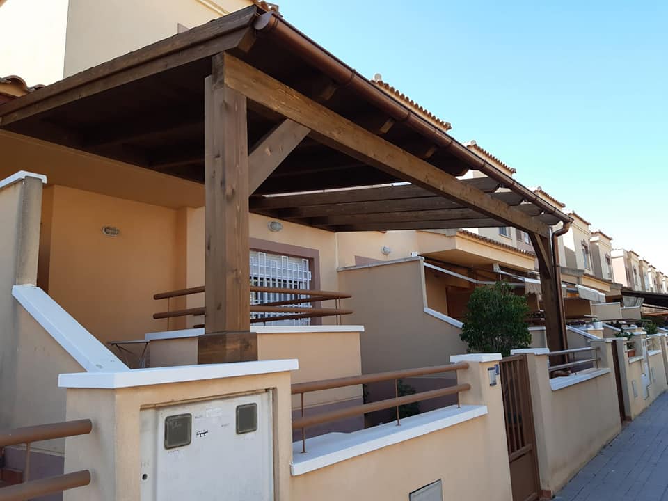 pergola de madera